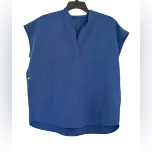 Figs Women’s Royal Blue Rafaela Oversized Scrub Top Size Medium Style WXXSW1003